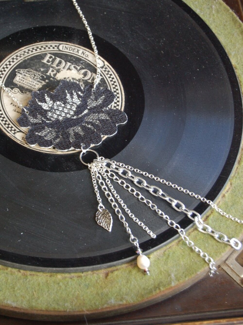 Edgy black lace necklace - Trendy floral lace, upcycled white leather